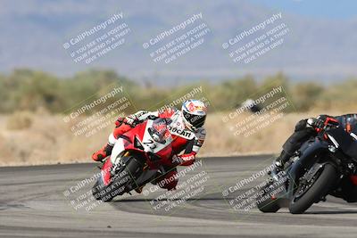 media/Nov-16-2025-Race Pace (Sun) [[8c5fa54630]]/Verified Riders/7-Turn 4 (1155am)/